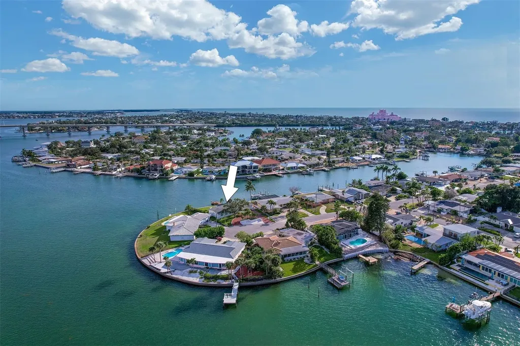 485 41st Avenue St Pete Beach FL 33706