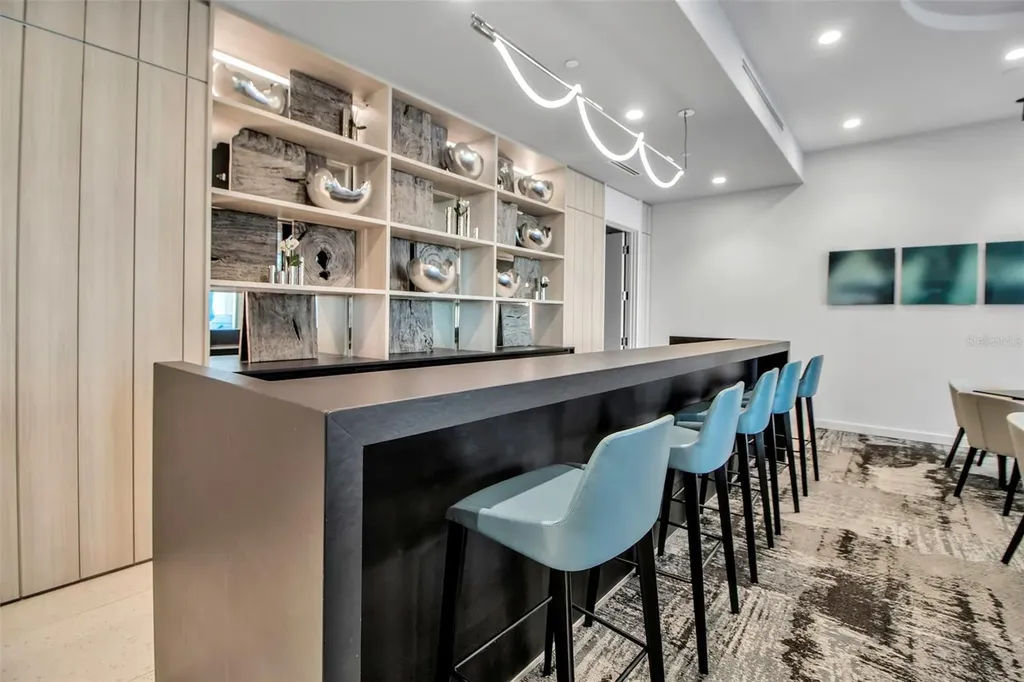 301 Quay Commons Sarasota FL 34236