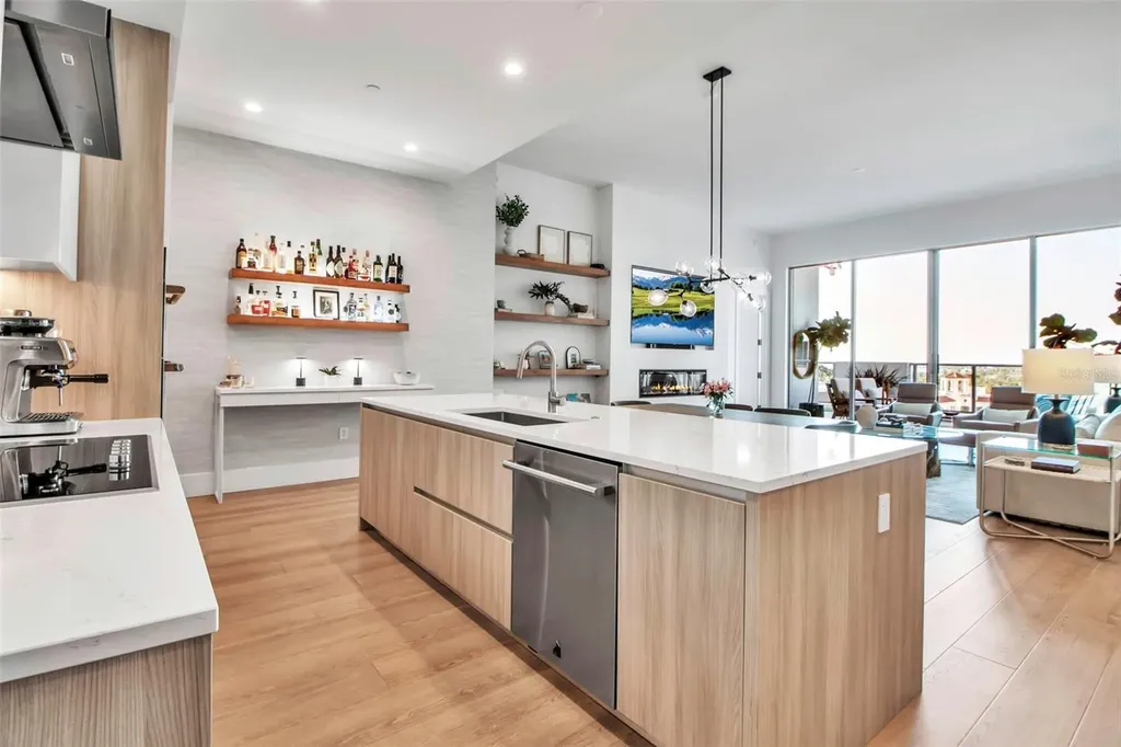 301 Quay Commons Sarasota FL 34236