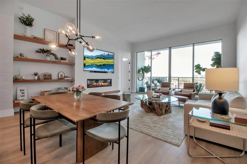 301 Quay Commons Sarasota FL 34236