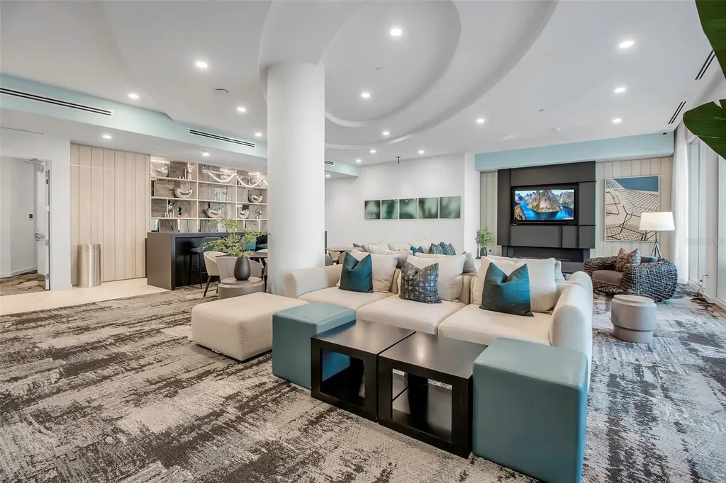 301 Quay Commons Sarasota FL 34236