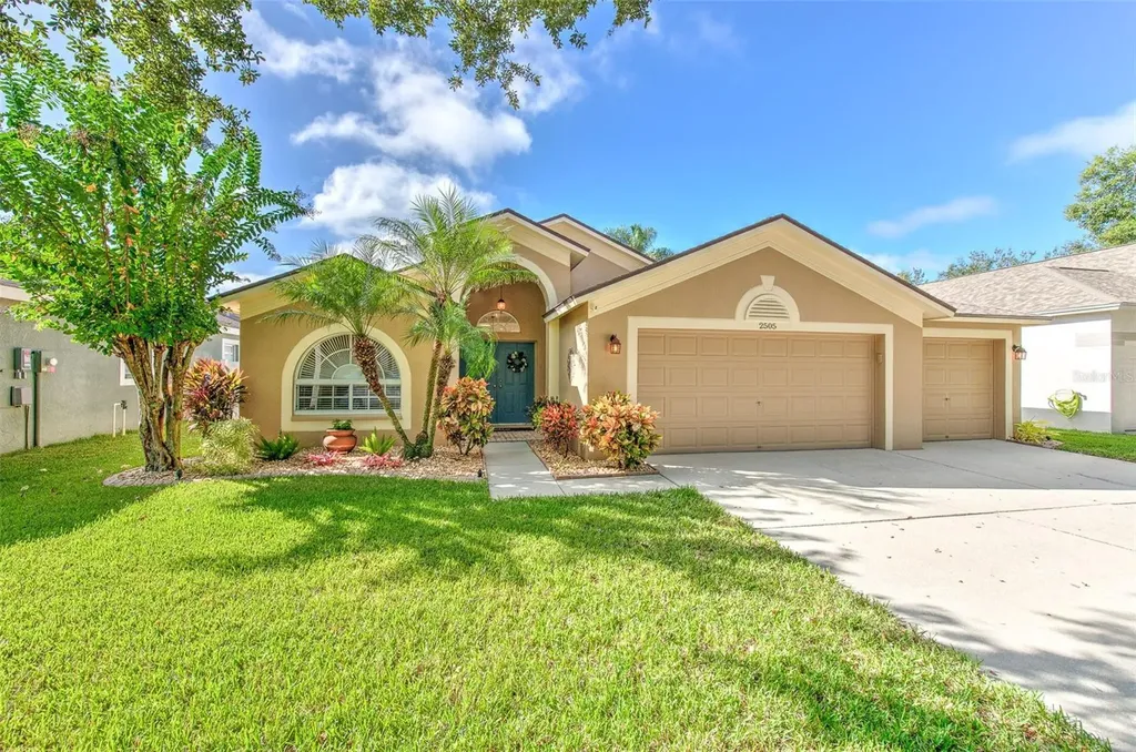 2505 Allwood Avenue Valrico FL 33596