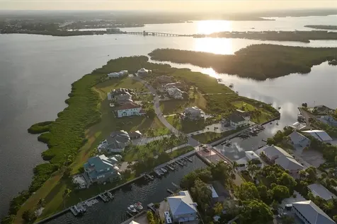 5248 The Pointe Englewood FL 34223