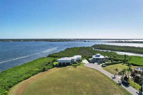 5248 The Pointe Englewood FL 34223