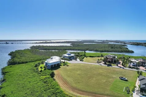 5248 The Pointe Englewood FL 34223