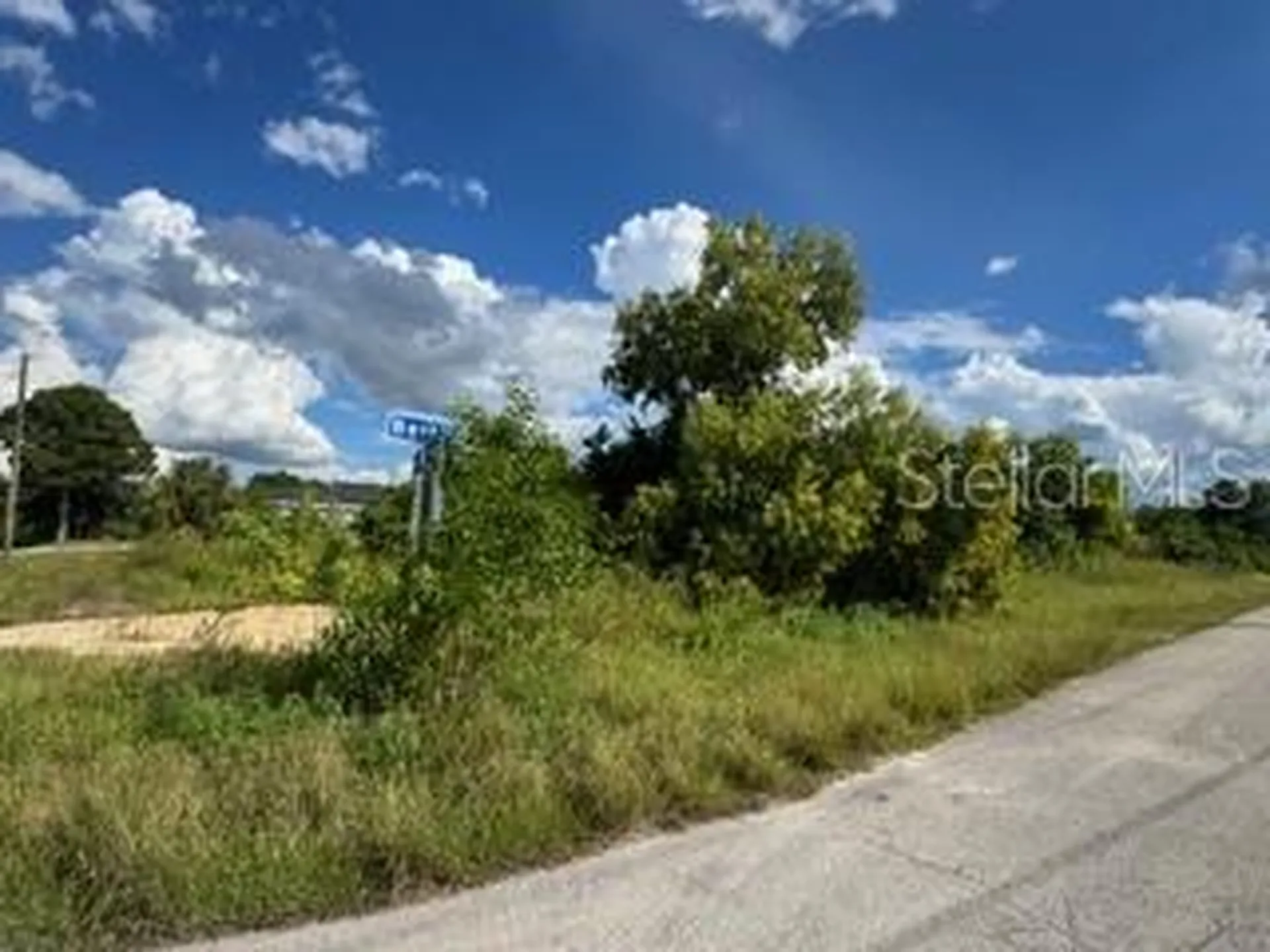 3913 14th Street SW Lehigh Acres FL 33976