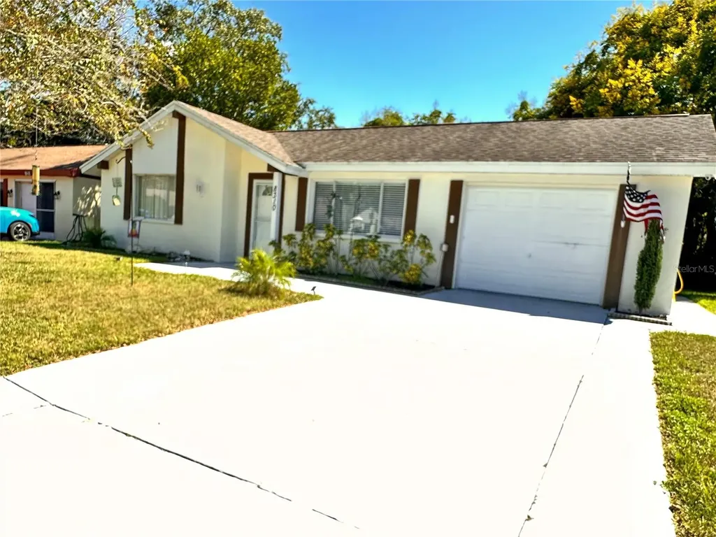 8310 Cavalry Drive Hudson FL 34667