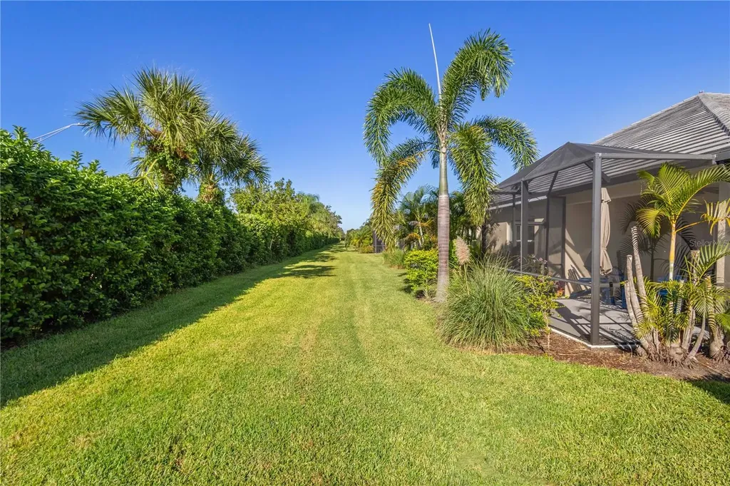 2150 Crystal Lake Trail Bradenton FL 34211