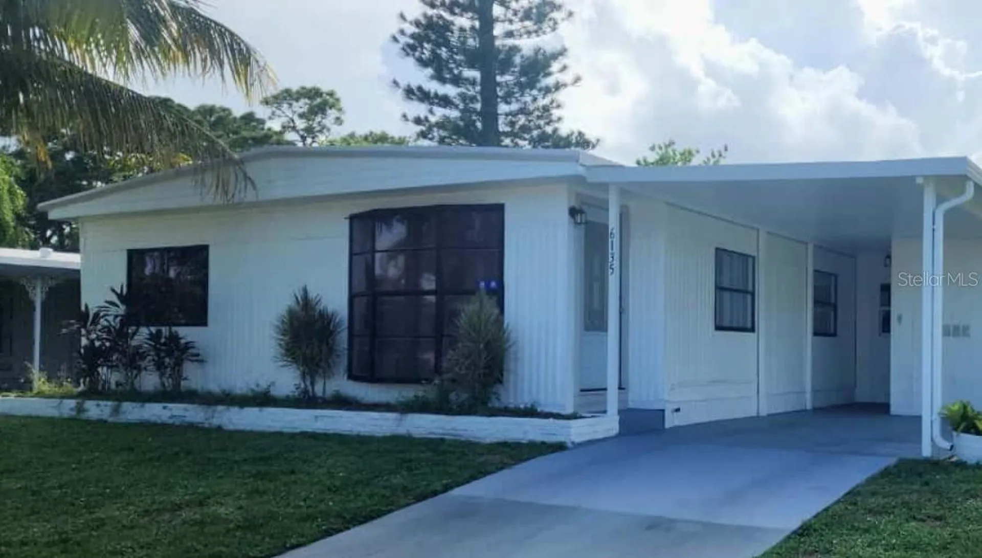6135 N Joshua Lane Lantana FL 33462