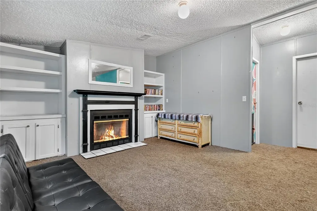 42312 Webster Street Altoona FL 32702