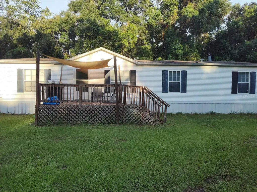 42312 Webster Street Altoona FL 32702