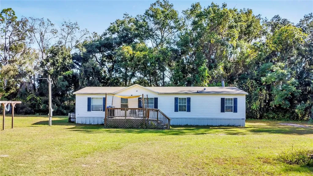 42312 Webster Street Altoona FL 32702