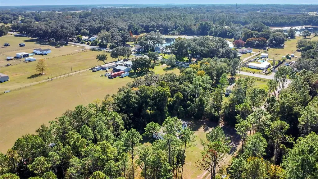 42312 Webster Street Altoona FL 32702
