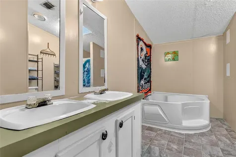 42312 Webster Street Altoona FL 32702