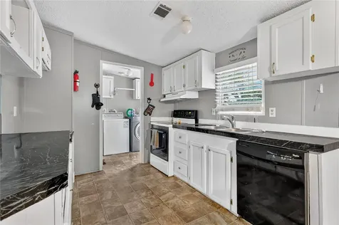 42312 Webster Street Altoona FL 32702