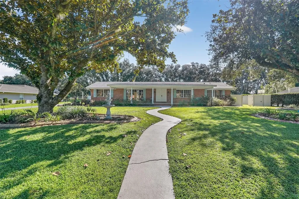 639 Howard Avenue Lakeland FL 33815