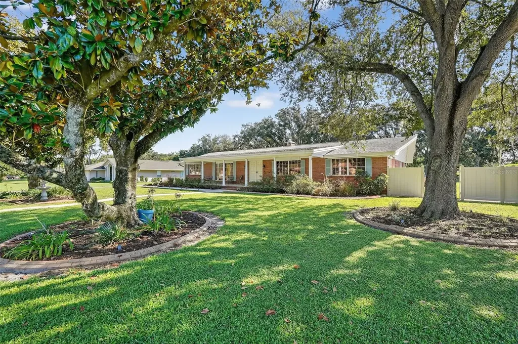639 Howard Avenue Lakeland FL 33815