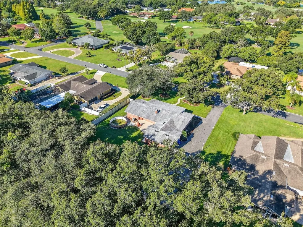 639 Howard Avenue Lakeland FL 33815