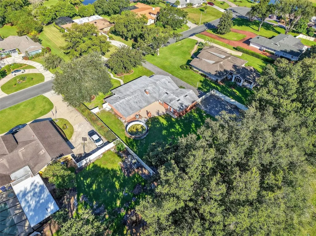 639 Howard Avenue Lakeland FL 33815