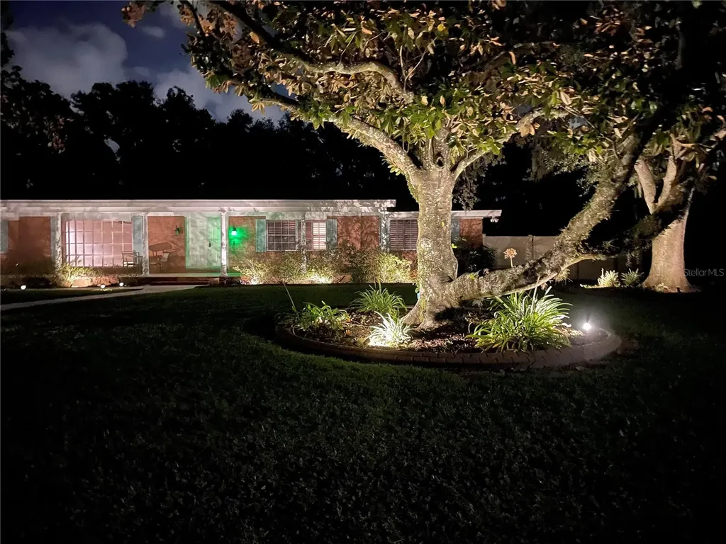 639 Howard Avenue Lakeland FL 33815