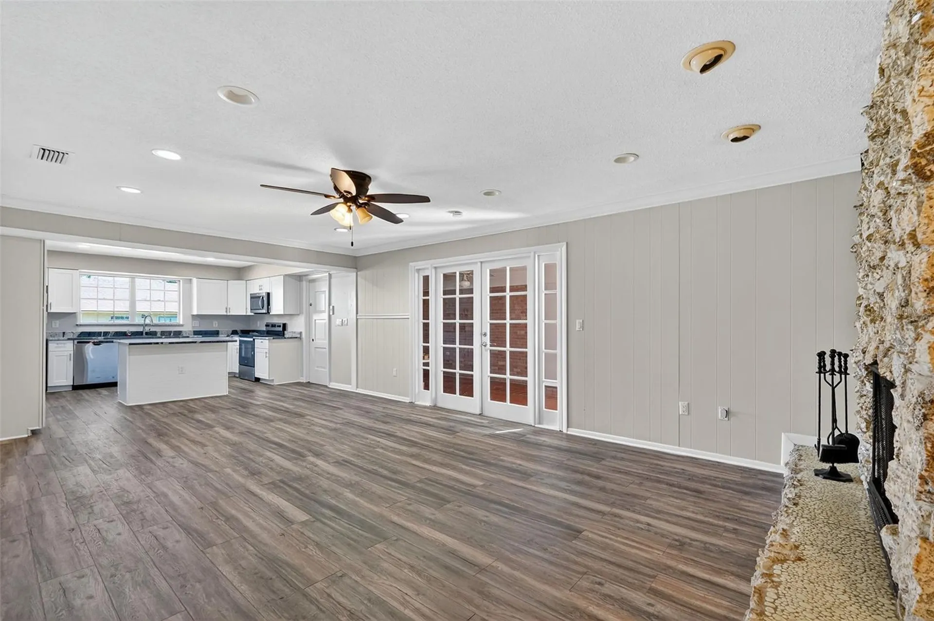 639 Howard Avenue Lakeland FL 33815
