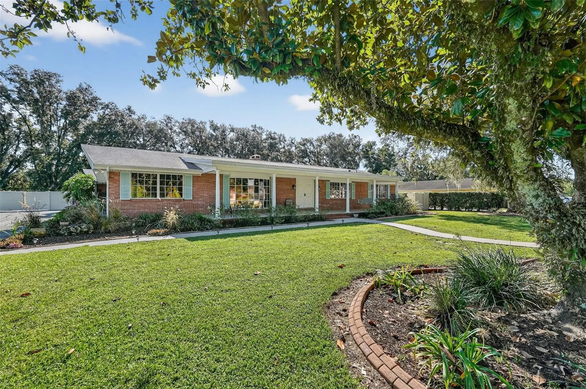 639 Howard Avenue Lakeland FL 33815