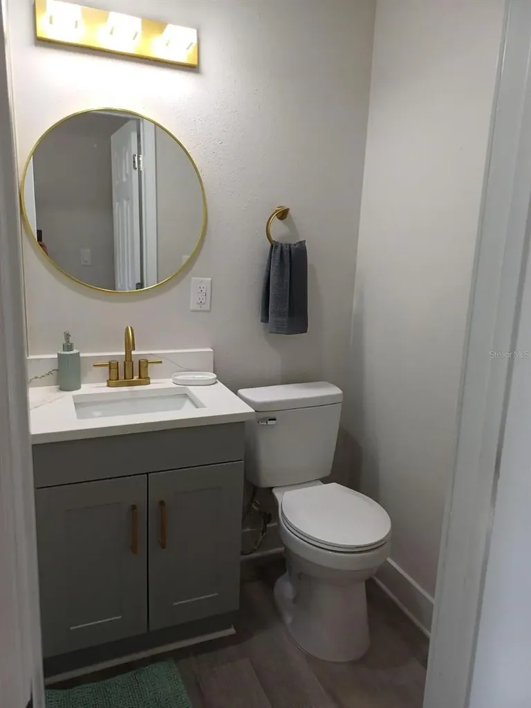 2506 18th Avenue W Bradenton FL 34205
