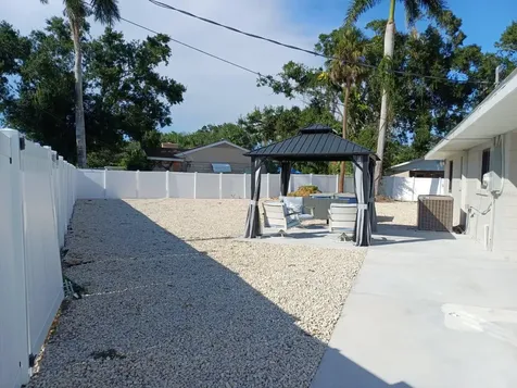 2506 18th Avenue W Bradenton FL 34205