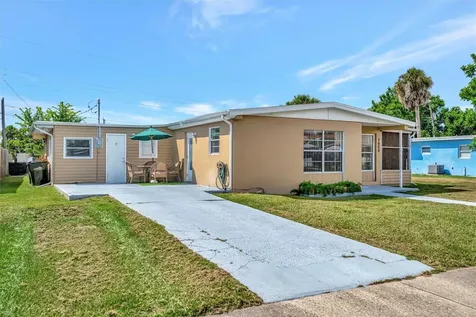 7959 Hyde Park Avenue North Port FL 34287