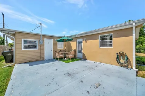 7959 Hyde Park Avenue North Port FL 34287