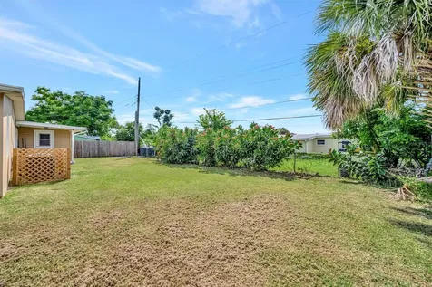 7959 Hyde Park Avenue North Port FL 34287