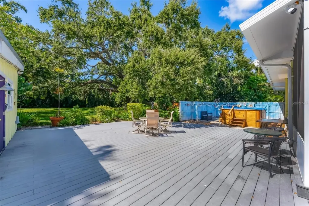 1002 22nd Street W Bradenton FL 34205
