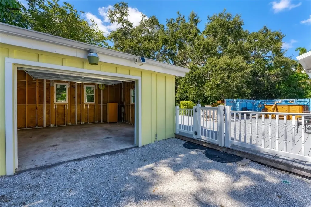 1002 22nd Street W Bradenton FL 34205