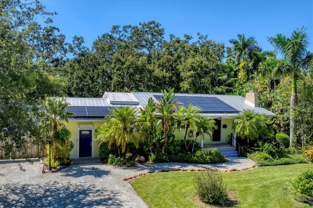 1002 22nd Street W Bradenton FL 34205
