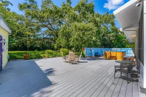 1002 22nd Street W Bradenton FL 34205