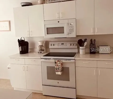 8735 Olde Hickory Avenue Sarasota FL 34238