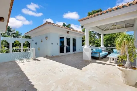 1 Colina Linda- "tranquilo" Rincon PR 00677