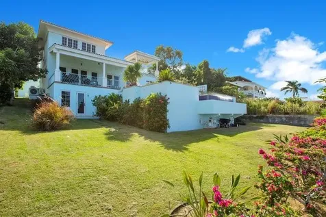 1 Colina Linda- "tranquilo" Rincon PR 00677