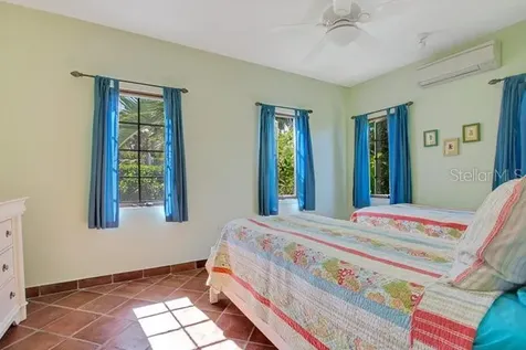 1 Colina Linda- "tranquilo" Rincon PR 00677