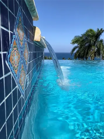 1 Colina Linda- "tranquilo" Rincon PR 00677