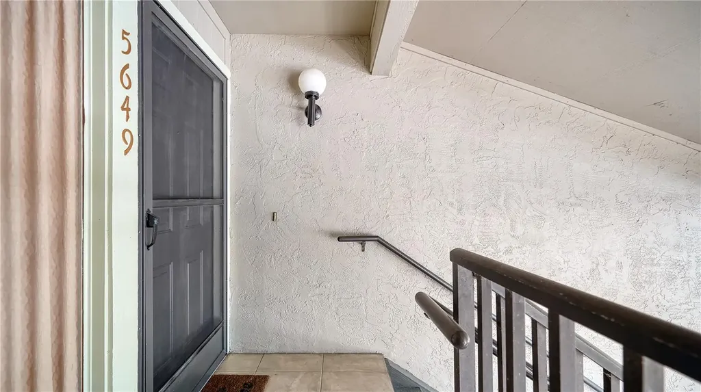 5649 Summer Side Lane Sarasota FL 34231