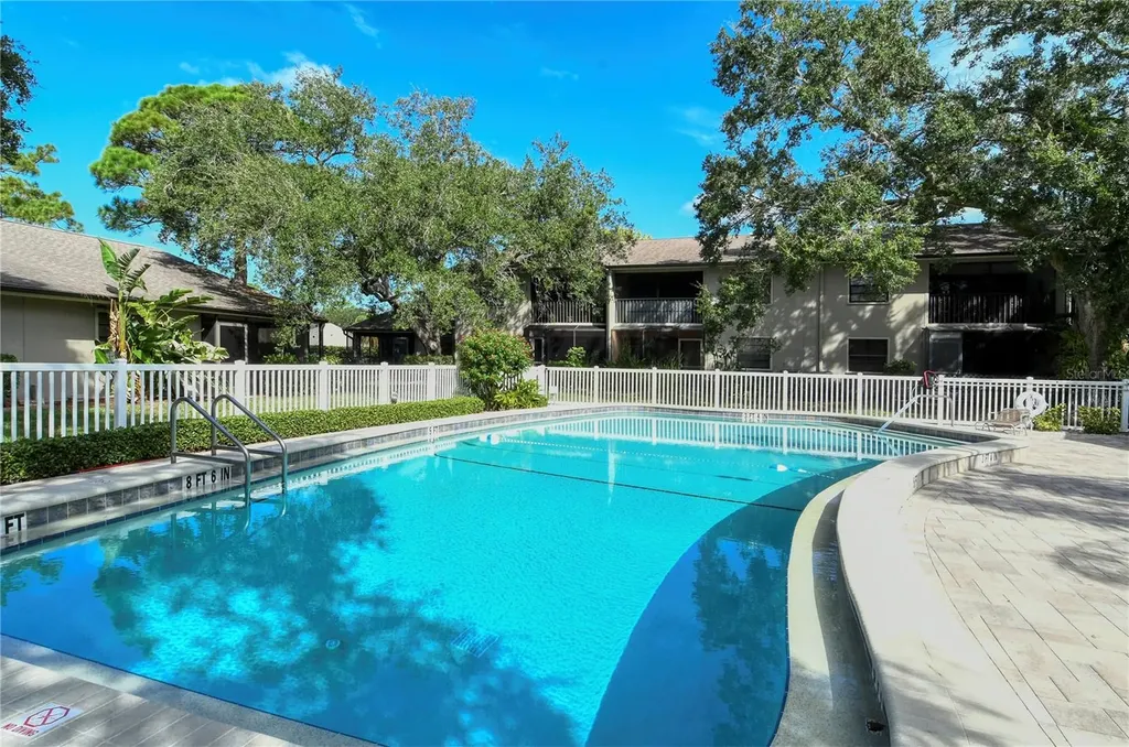 5649 Summer Side Lane Sarasota FL 34231