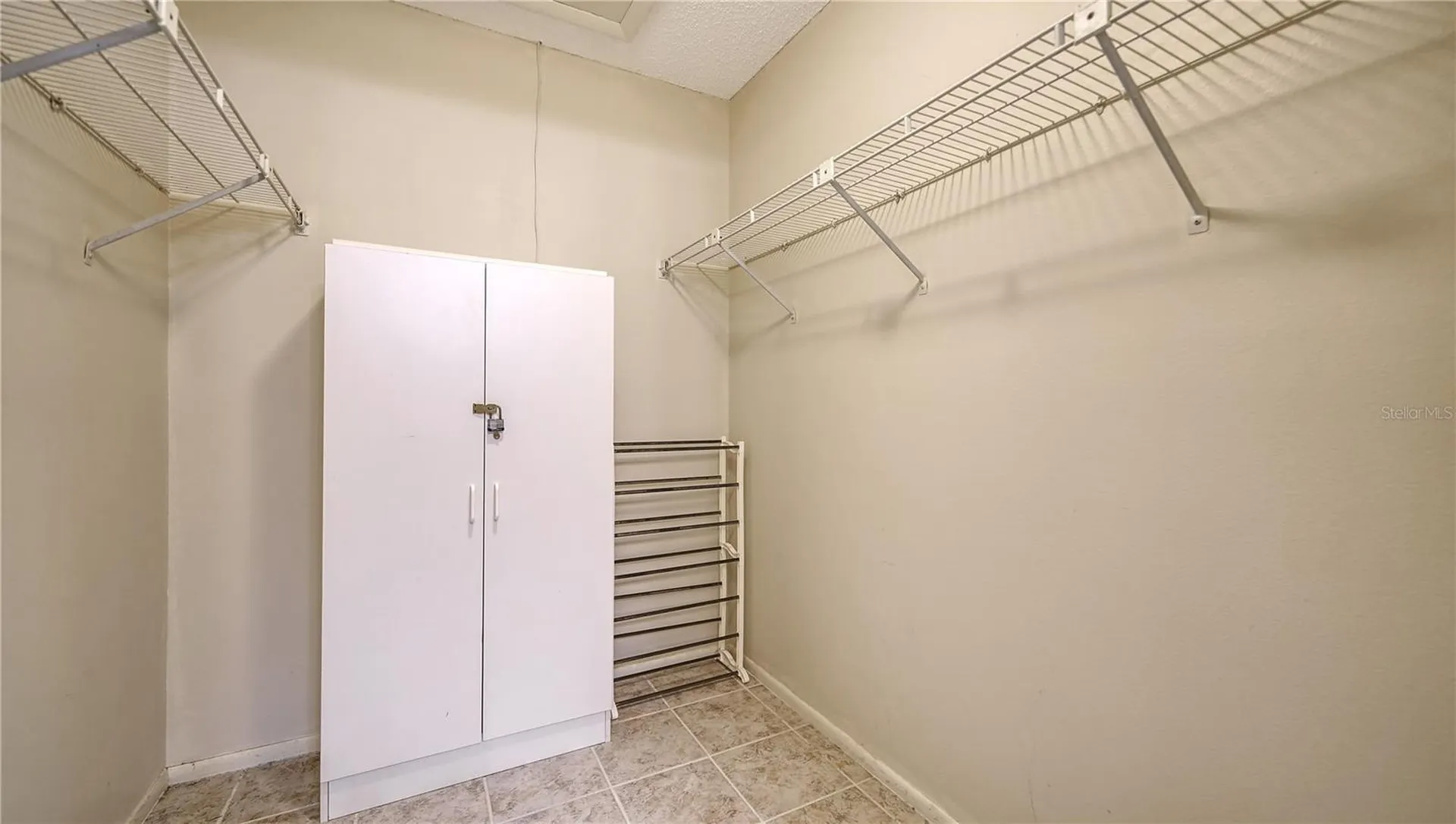 5649 Summer Side Lane Sarasota FL 34231