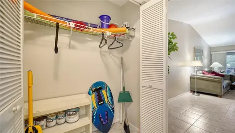 5649 Summer Side Lane Sarasota FL 34231