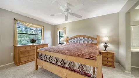 5649 Summer Side Lane Sarasota FL 34231