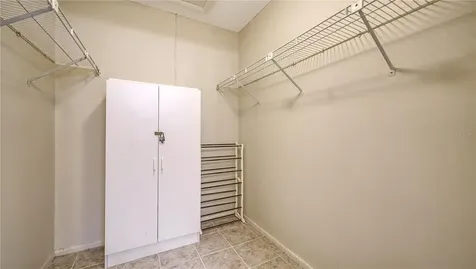 5649 Summer Side Lane Sarasota FL 34231