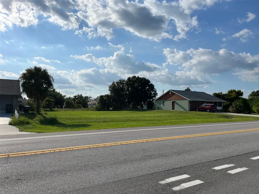 2361 S Biscayne Drive North Port FL 34287