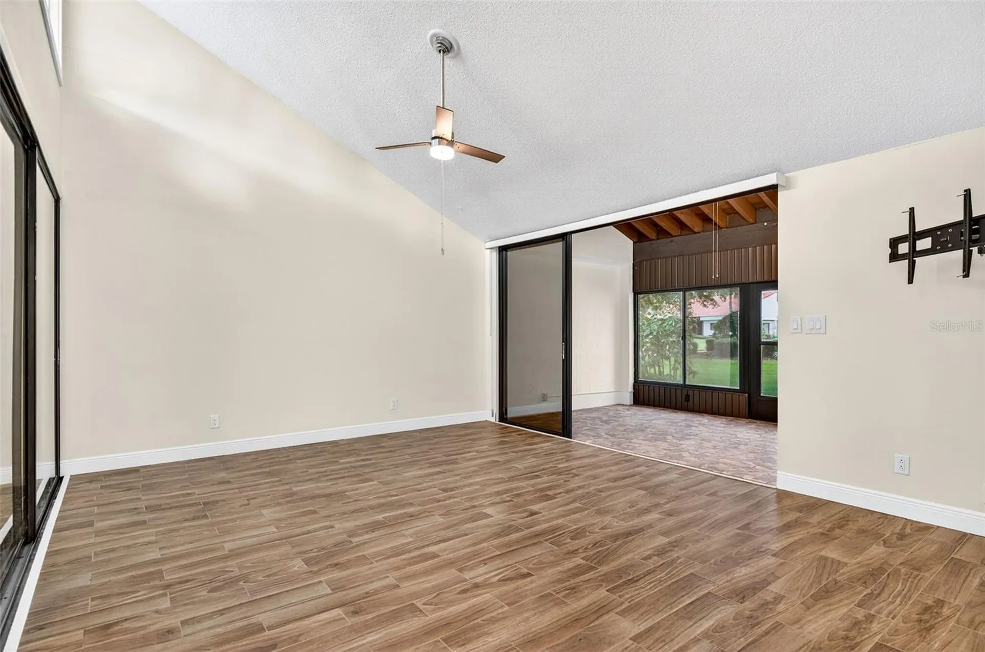 107 Seville Court N Plant City FL 33566
