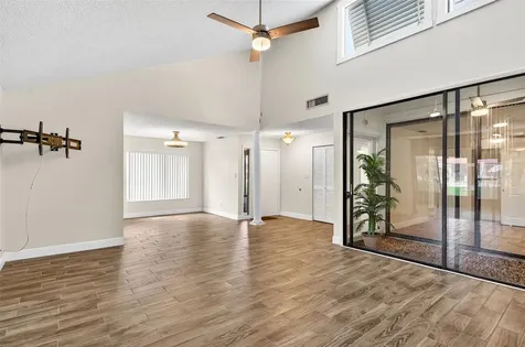 107 Seville Court N Plant City FL 33566