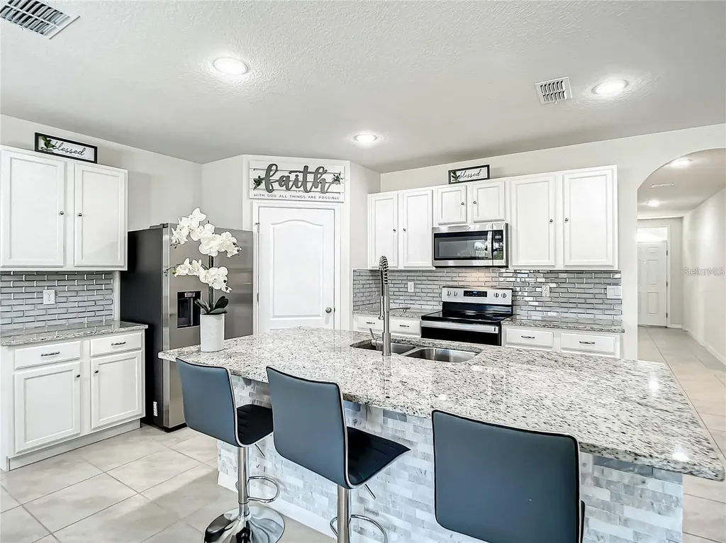 2774 Sunkissed Drive St Cloud FL 34771